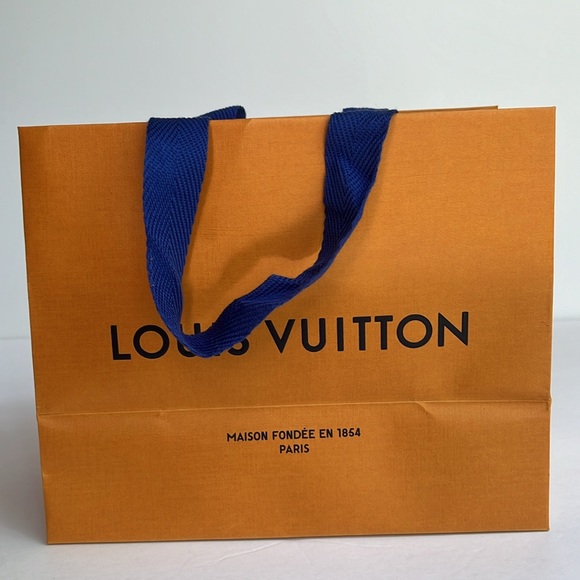 Louis Vuitton LV Shopping Tote - Picture 8 of 10